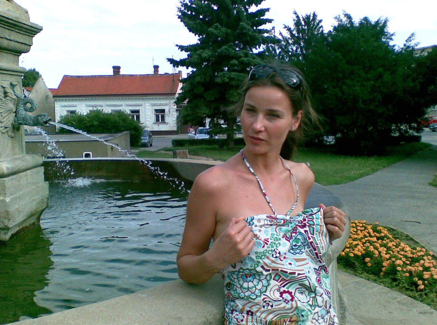 Stunning Girlfriend Poses Nude: 100 Explicit Amateur Porn Photos (Part 2)