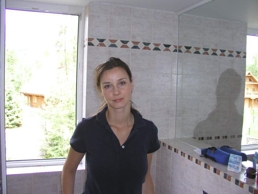 Stunning Girlfriend Poses Nude: 100 Explicit Amateur Porn Photos (Part 2)