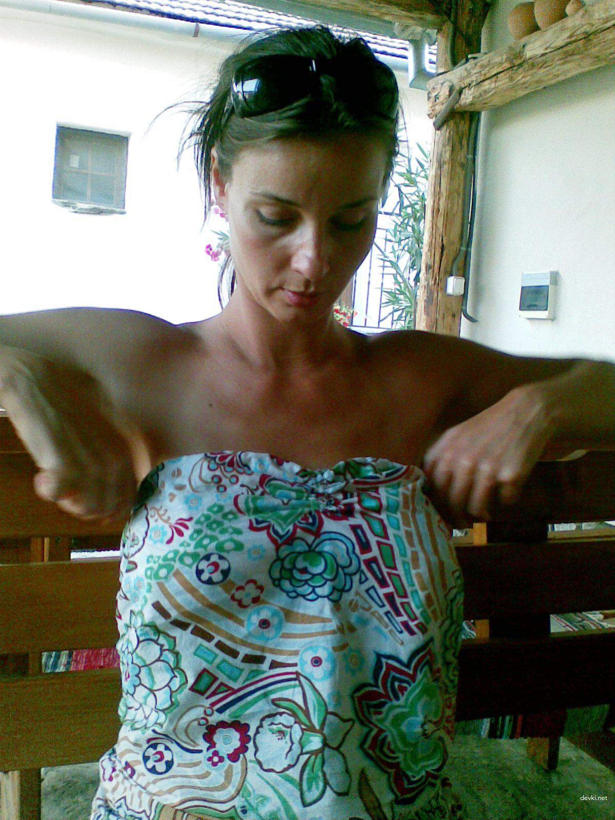 Stunning Girlfriend Poses Nude: 100 Explicit Amateur Porn Photos (Part 2)