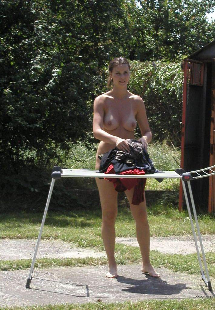 Stunning Girlfriend Poses Nude: 100 Explicit Amateur Porn Photos (Part 2)