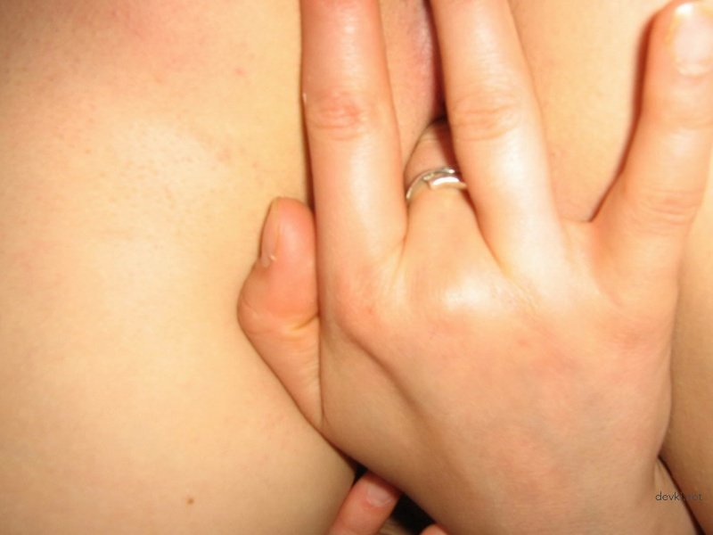 Amateur Slut Allows Pussy Photo - Explicit XXX Pic