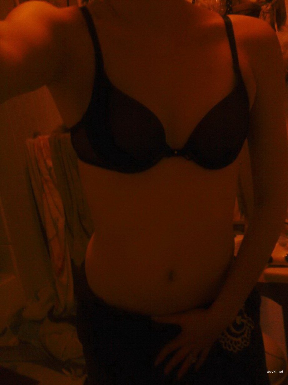 Hot Young Wife with Small Tits - Explicit Amateur Photo