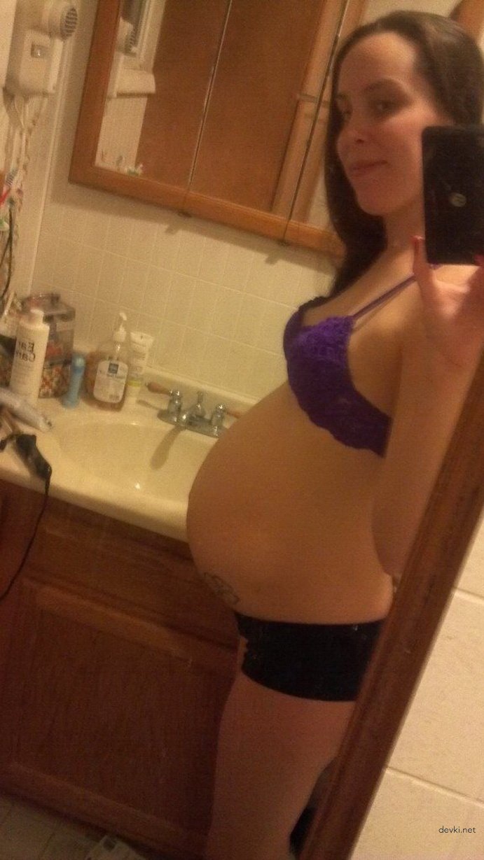 Hot Young Wife with Small Tits - Explicit Amateur Photo