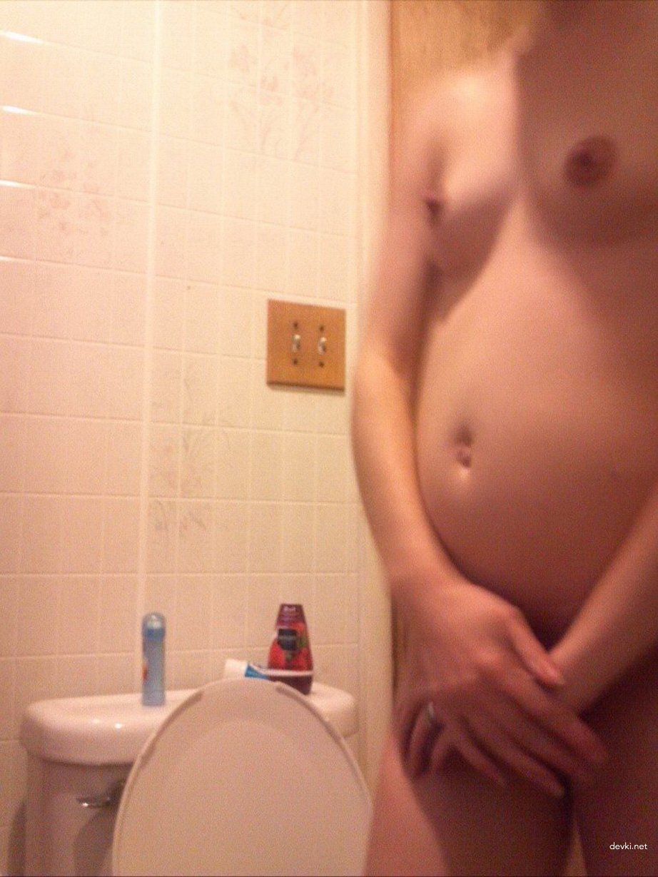 Hot Young Wife with Small Tits - Explicit Amateur Photo