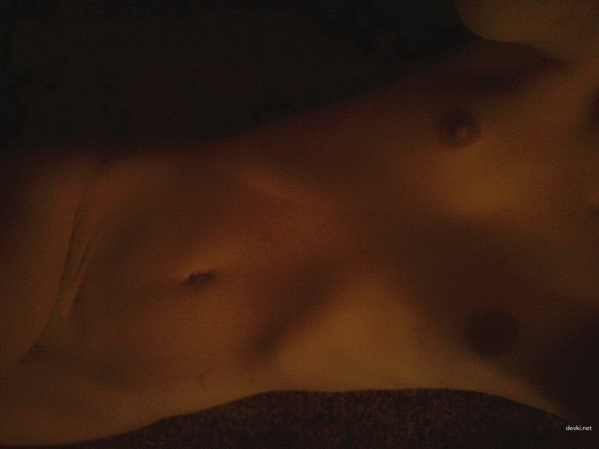 Hot Young Wife with Small Tits - Explicit Amateur Photo