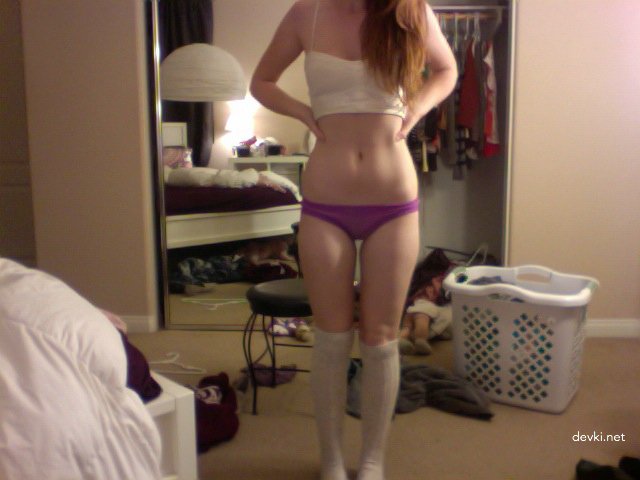 Fiery Slutty Redhead Amateur Girl in Explicit Porn Photos