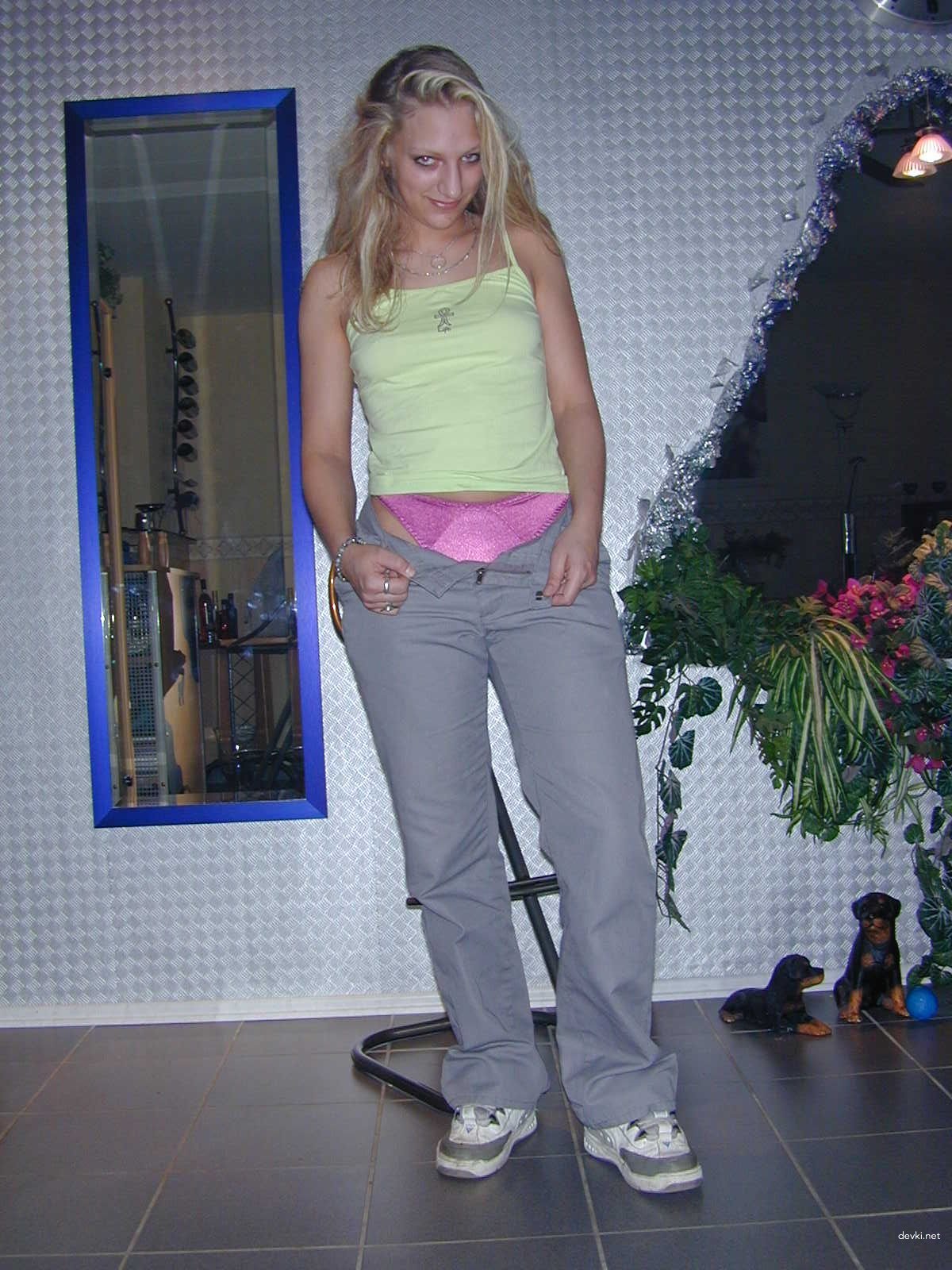 Sexy Blonde Amateur Porn - Explicit Sex Photos