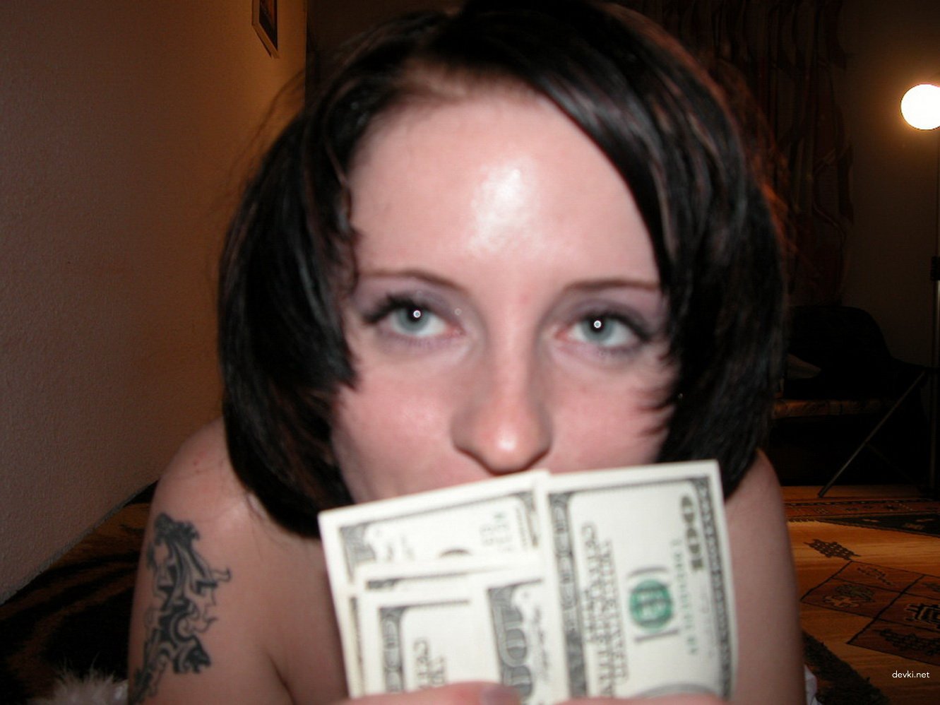 Amateur Prostitutes XXX Photos: Uncensored Homemade Porn