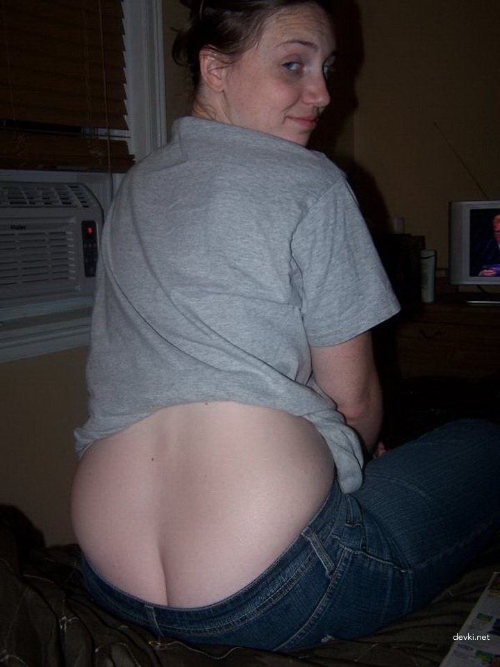 Hot Homemade Sex with Cutie - Explicit Amateur Porn Photos