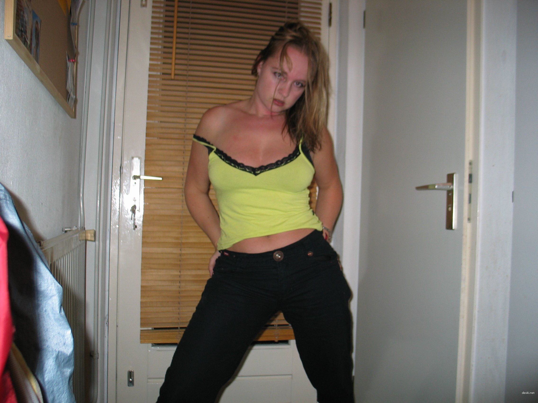 Hot Young Amateur Teen Fucks Hard - Explicit Homemade Porn