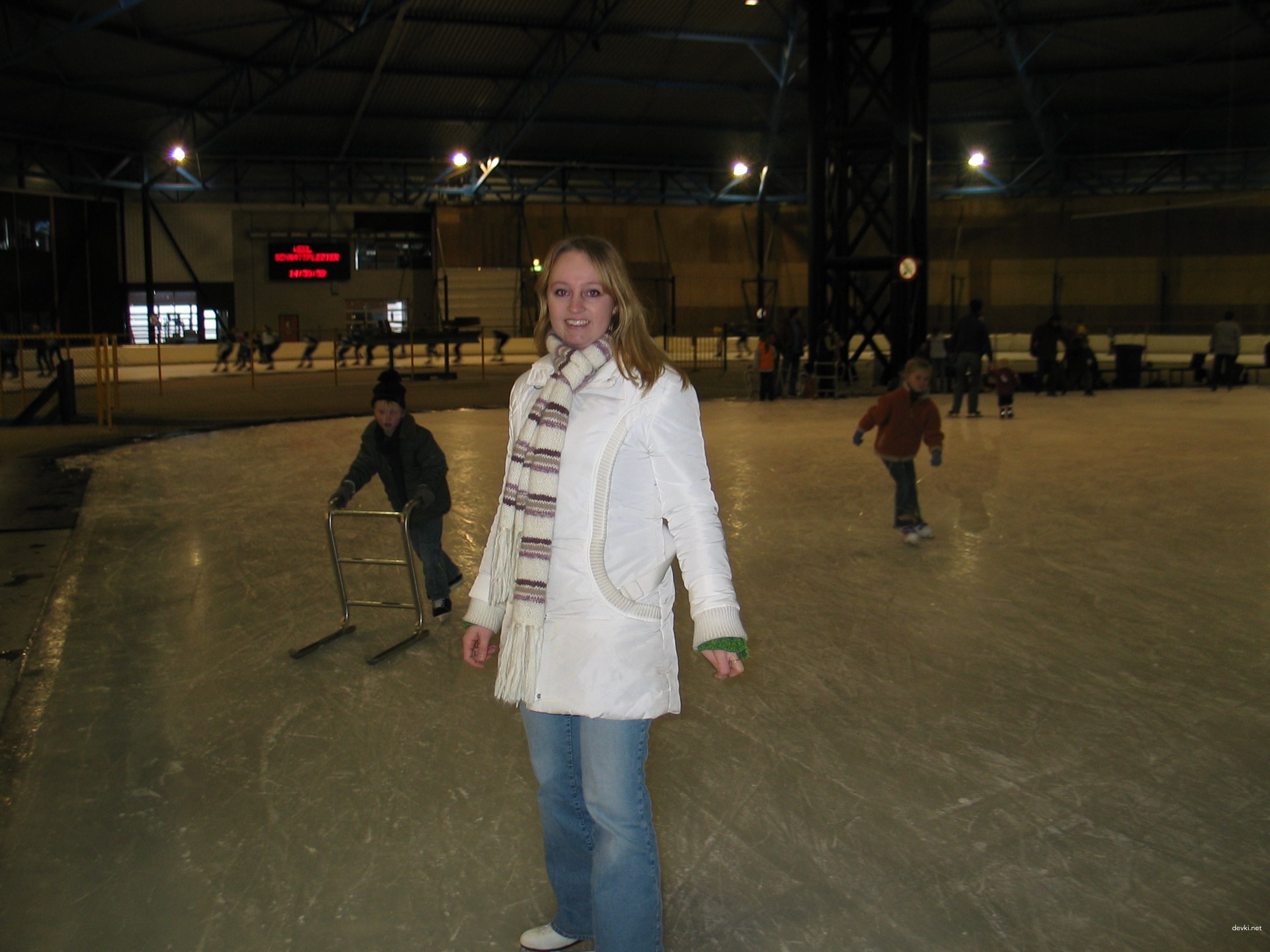 Hot Young Amateur Teen Fucks Hard - Explicit Homemade Porn