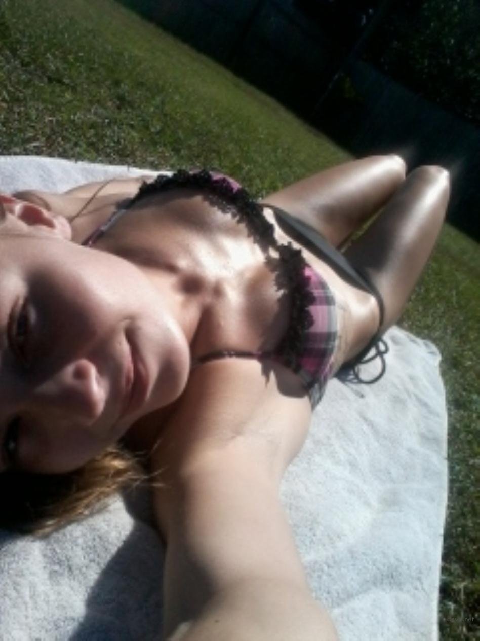 Explicit Amateur Girl Tattoo Sex Photos - Hot and Naughty XXX Pics