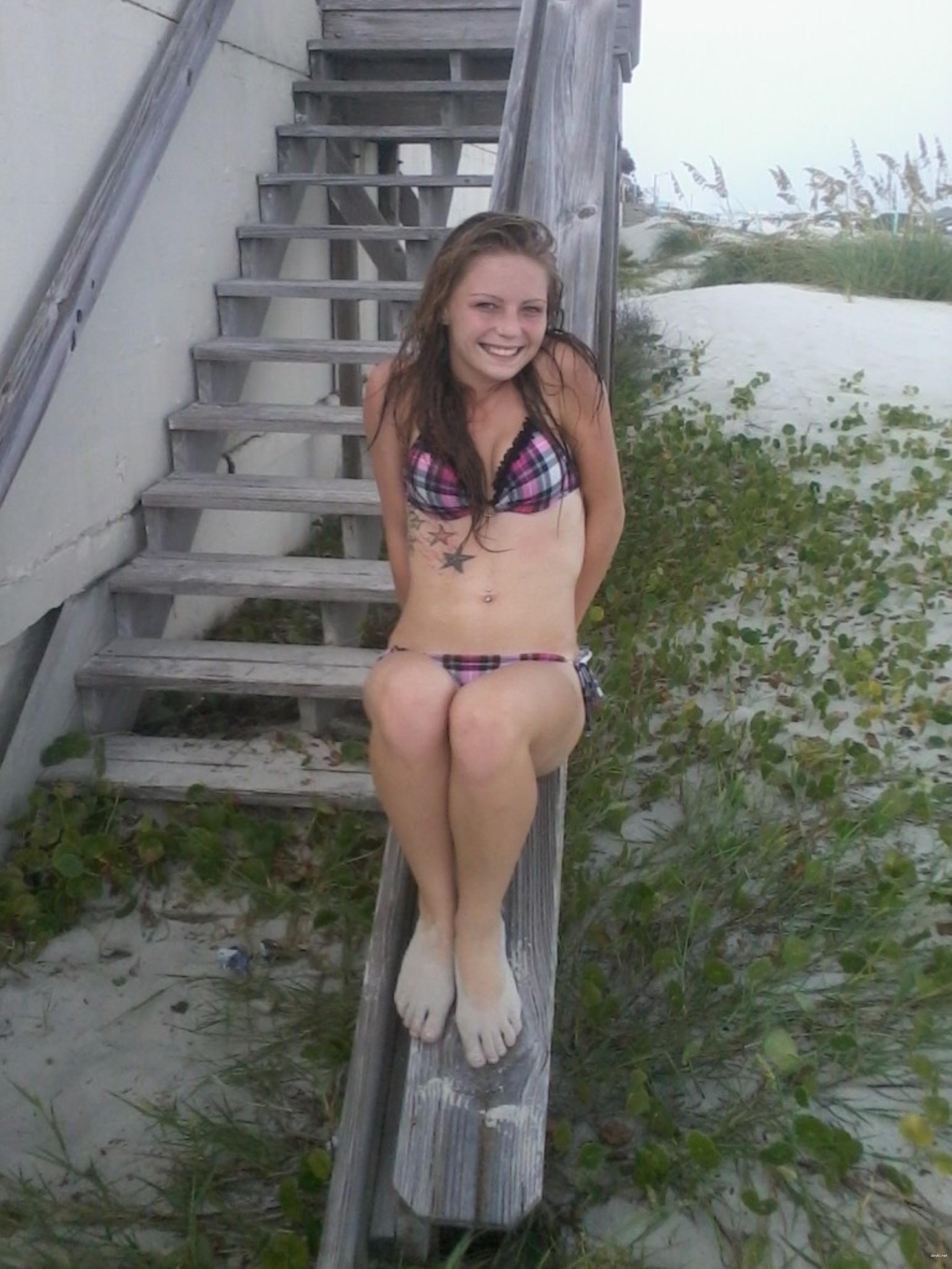 Explicit Amateur Girl Tattoo Sex Photos - Hot and Naughty XXX Pics