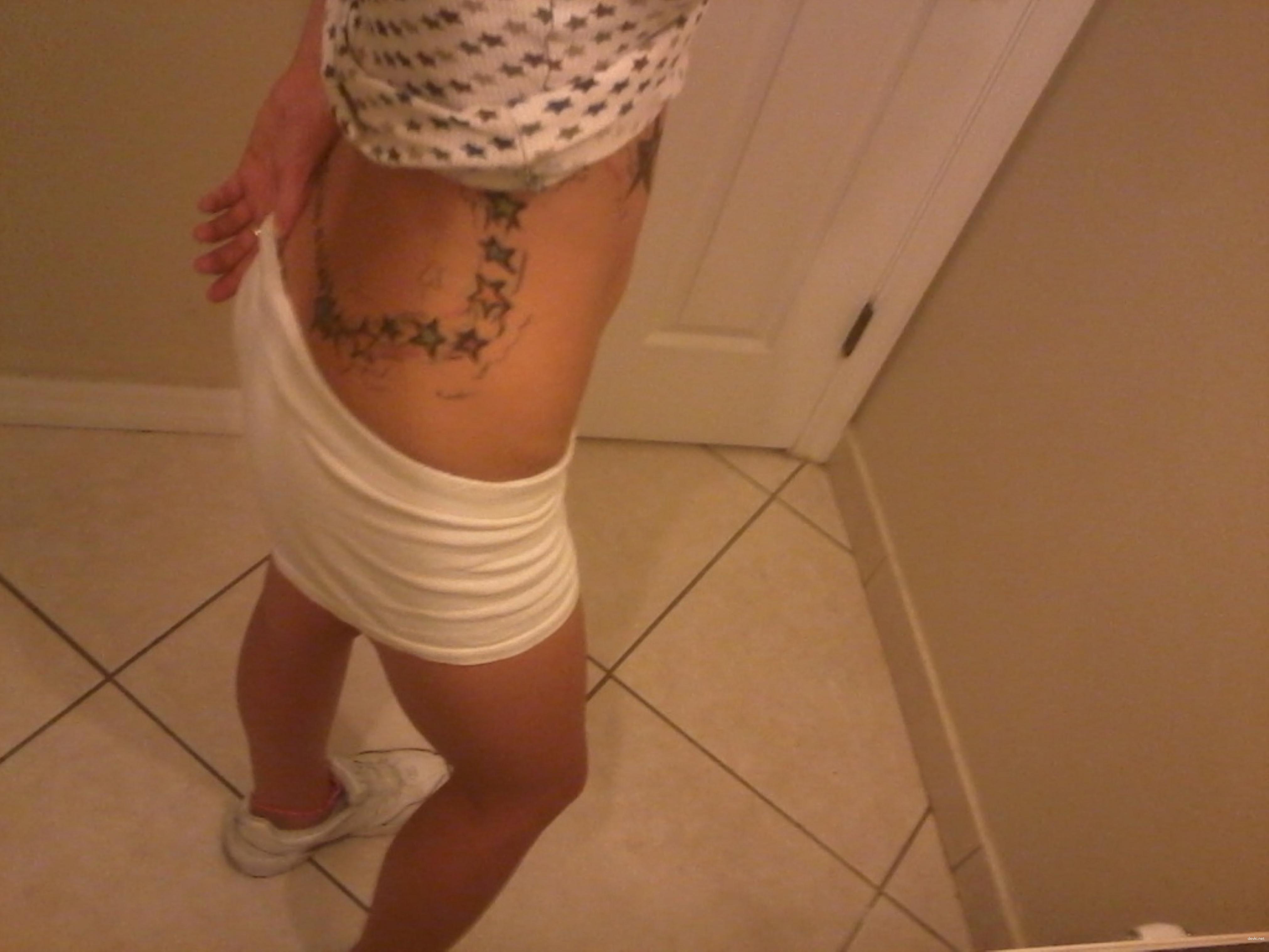 Explicit Amateur Girl Tattoo Sex Photos - Hot and Naughty XXX Pics