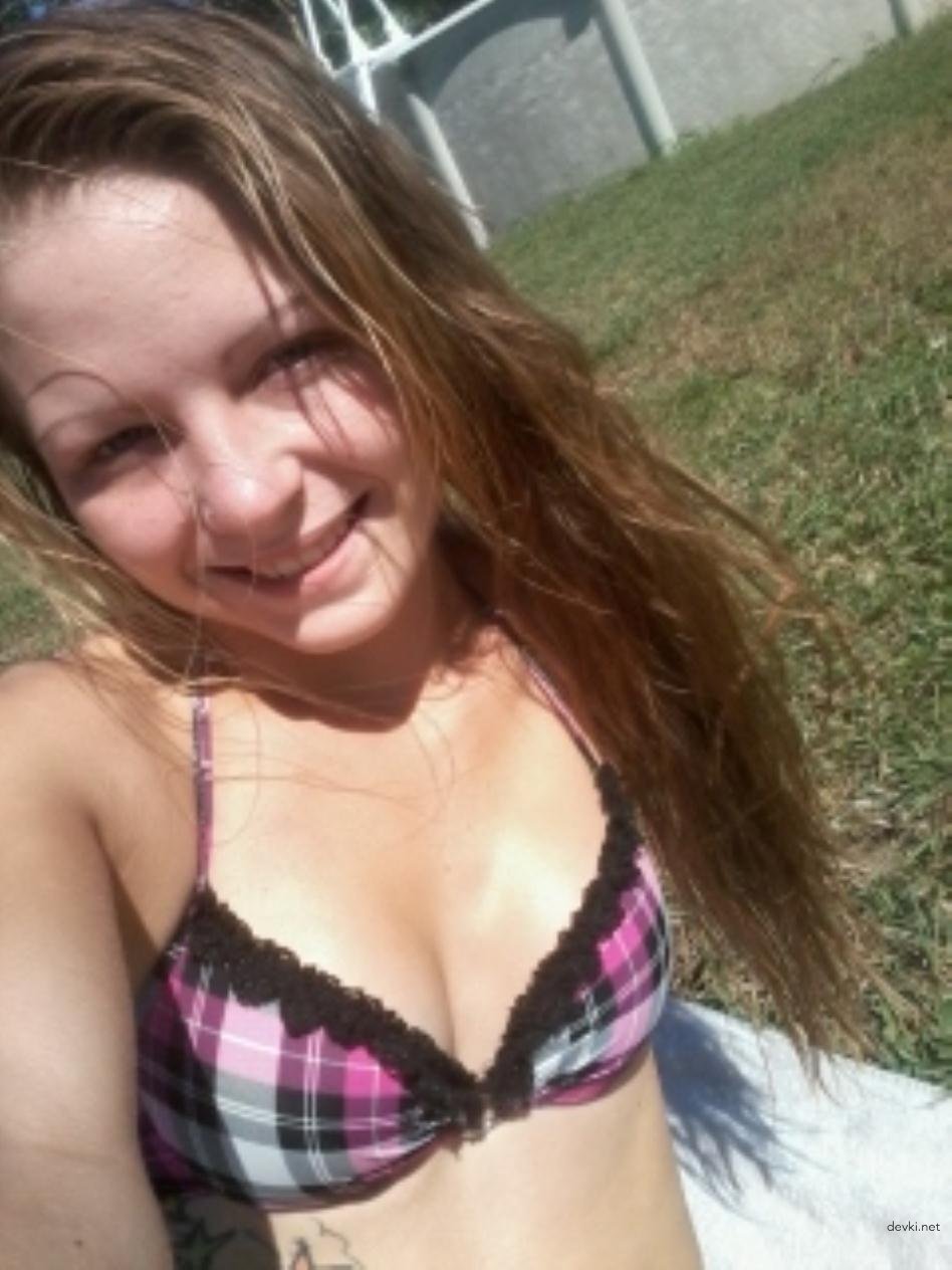 Explicit Amateur Girl Tattoo Sex Photos - Hot and Naughty XXX Pics