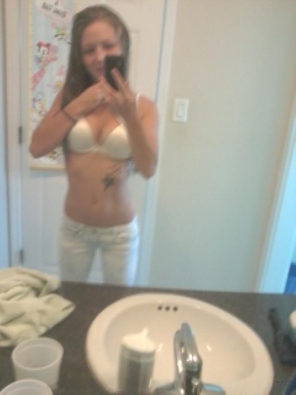 Explicit Amateur Girl Tattoo Sex Photos - Hot and Naughty XXX Pics