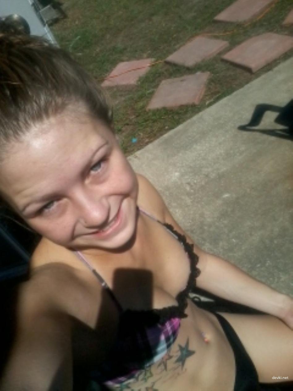 Explicit Amateur Girl Tattoo Sex Photos - Hot and Naughty XXX Pics