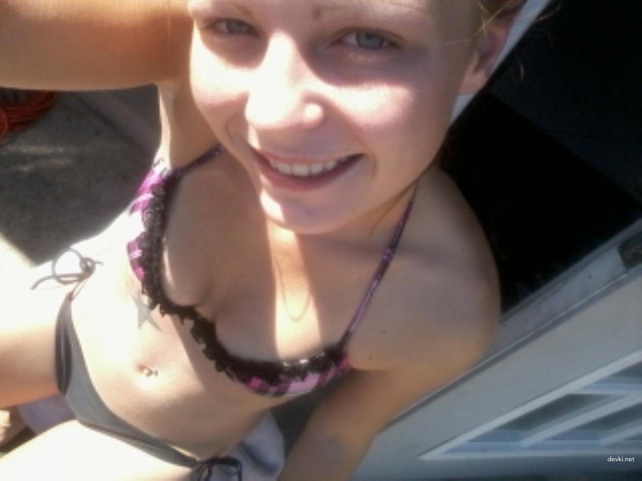 Explicit Amateur Girl Tattoo Sex Photos - Hot and Naughty XXX Pics