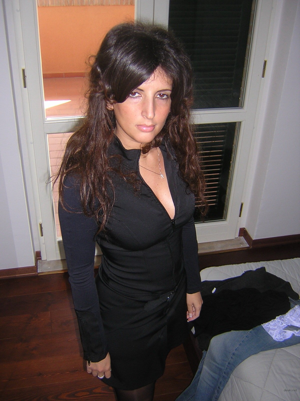 Brunette Sucking Cock and Getting Fucked - Amateur Porn Gallery