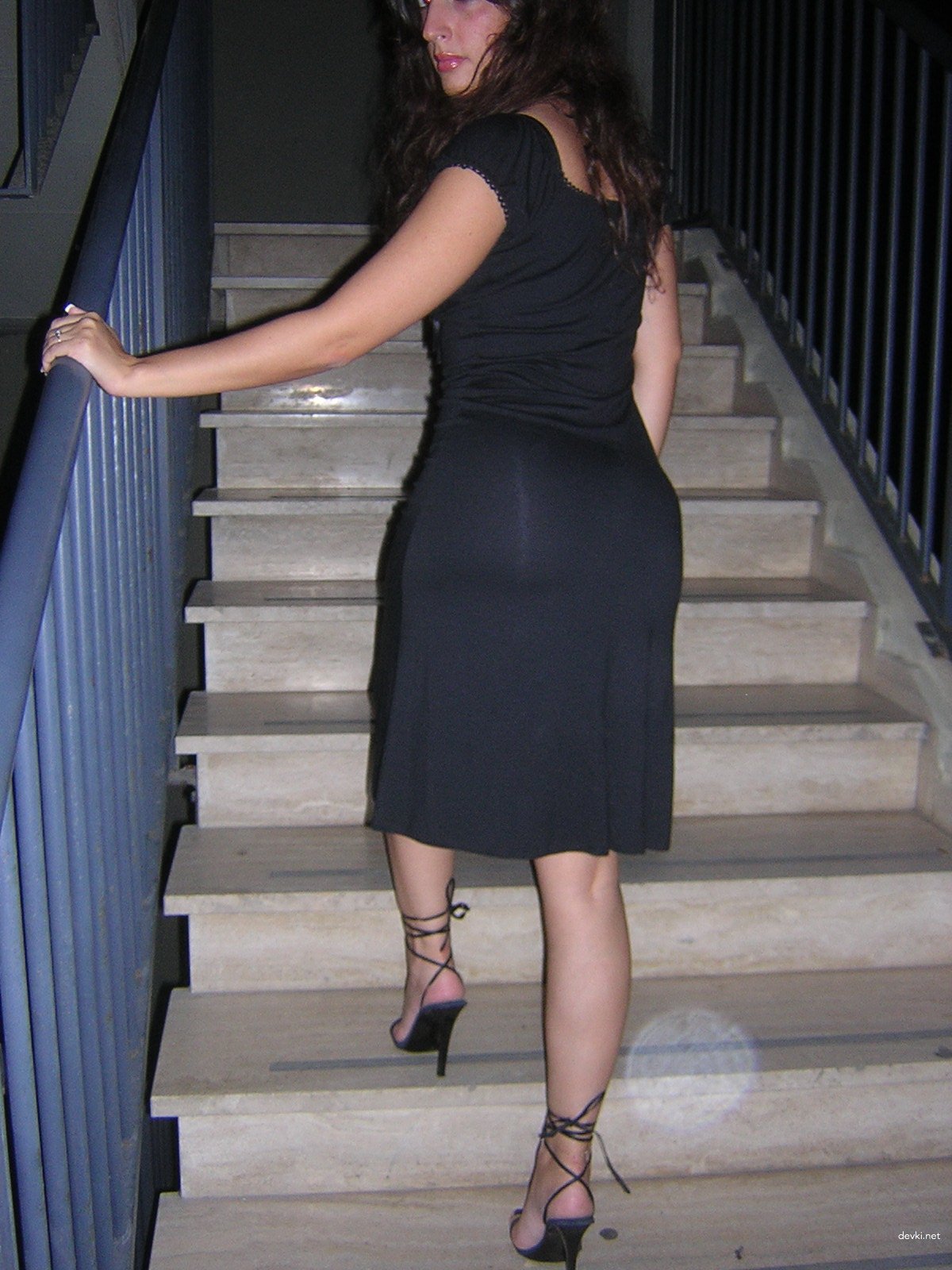 Brunette Sucking Cock and Getting Fucked - Amateur Porn Gallery