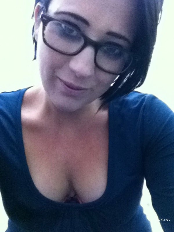 Pregnant Amateur Masturbates Pussy - Explicit Solo Porn Photo