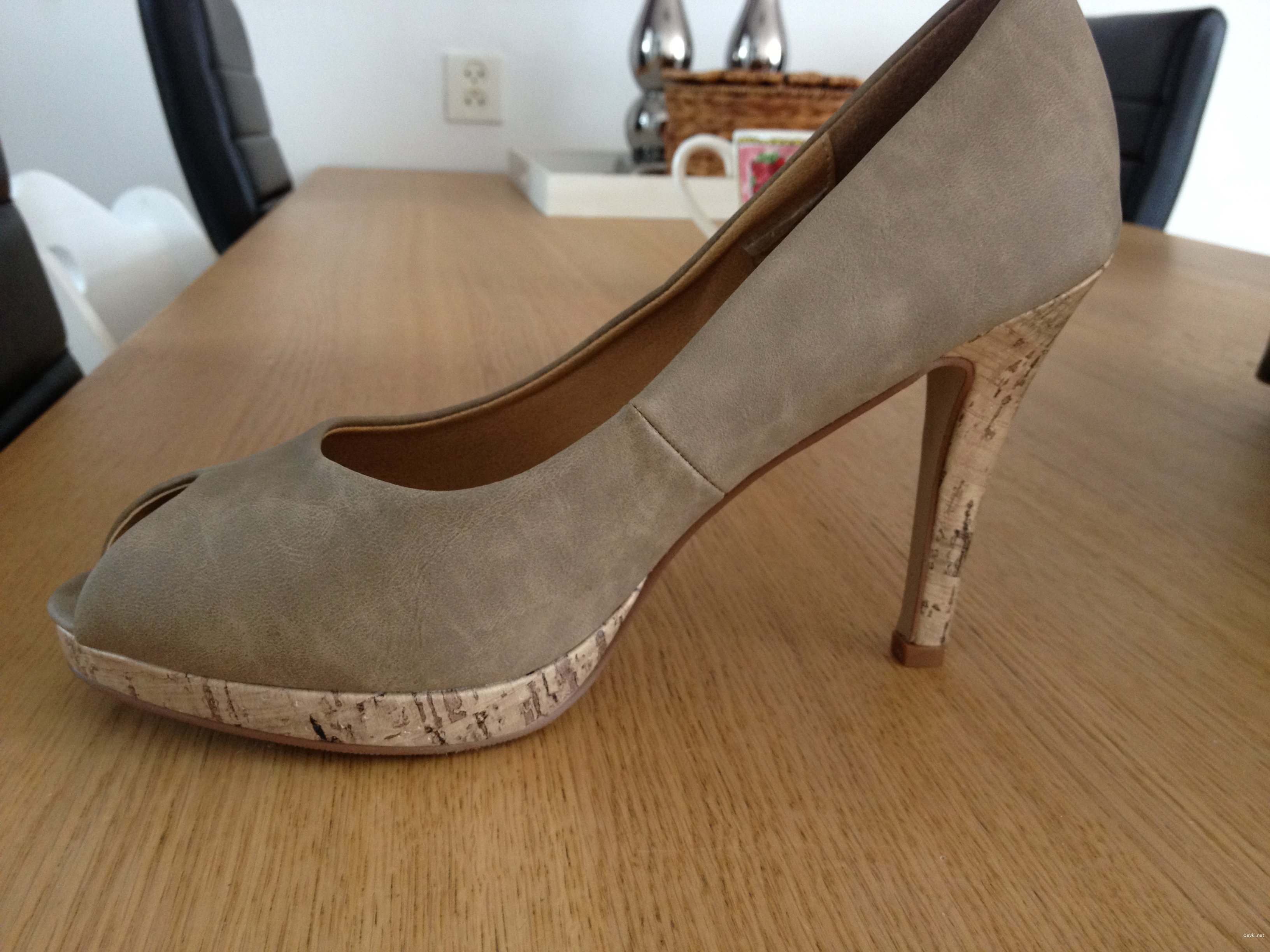 Pregnant Amateur Masturbates Pussy - Explicit Solo Porn Photo