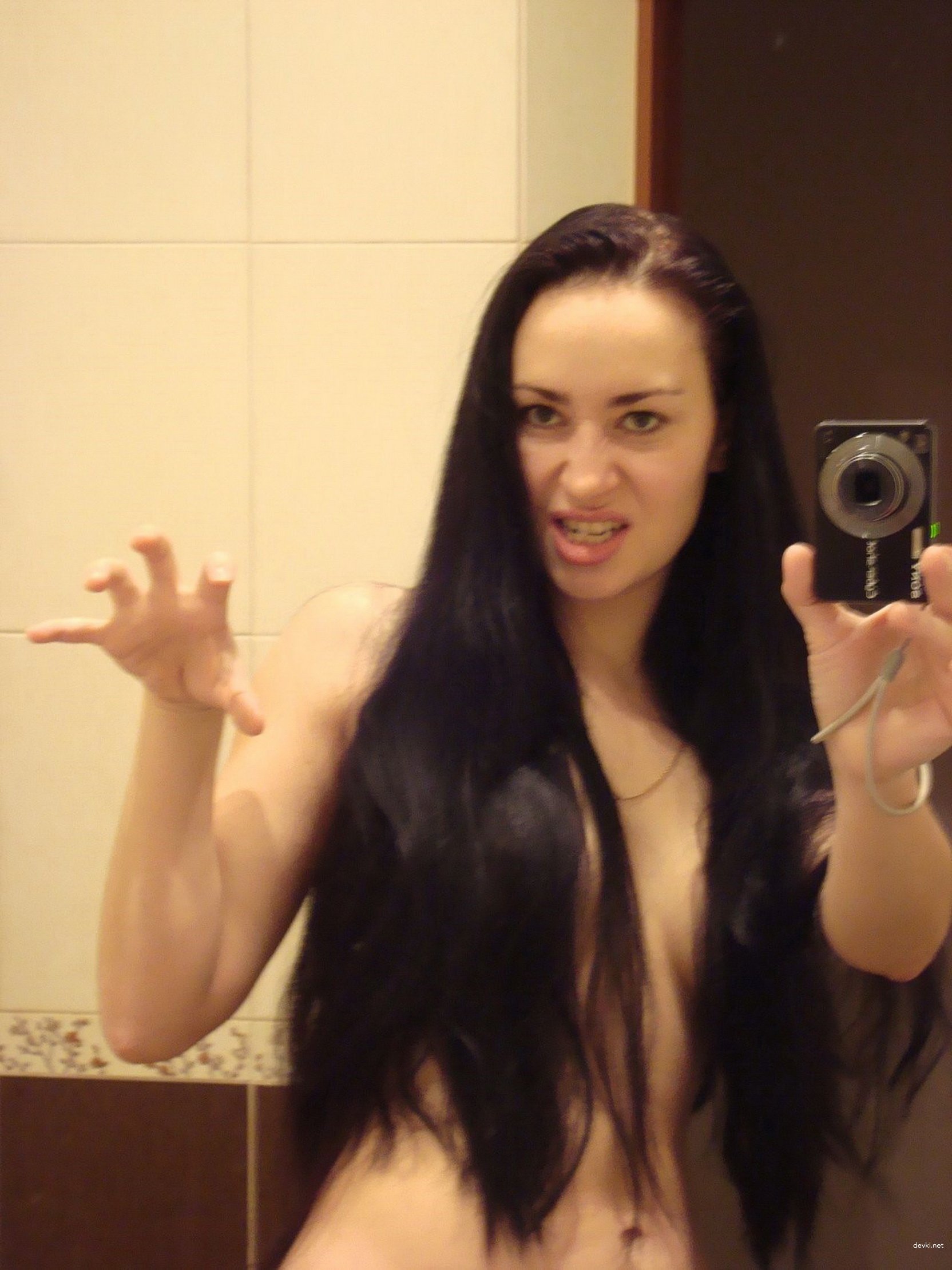 Pregnant Girl Masturbates - Explicit Amateur Porn Photo