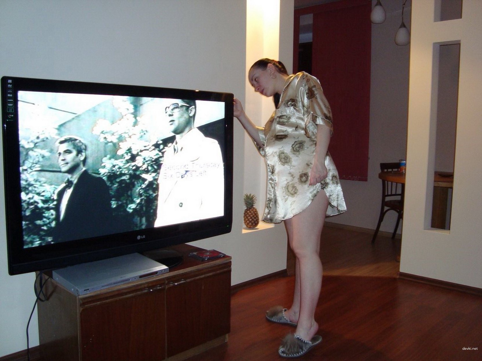 Pregnant Girl Masturbates - Explicit Amateur Porn Photo