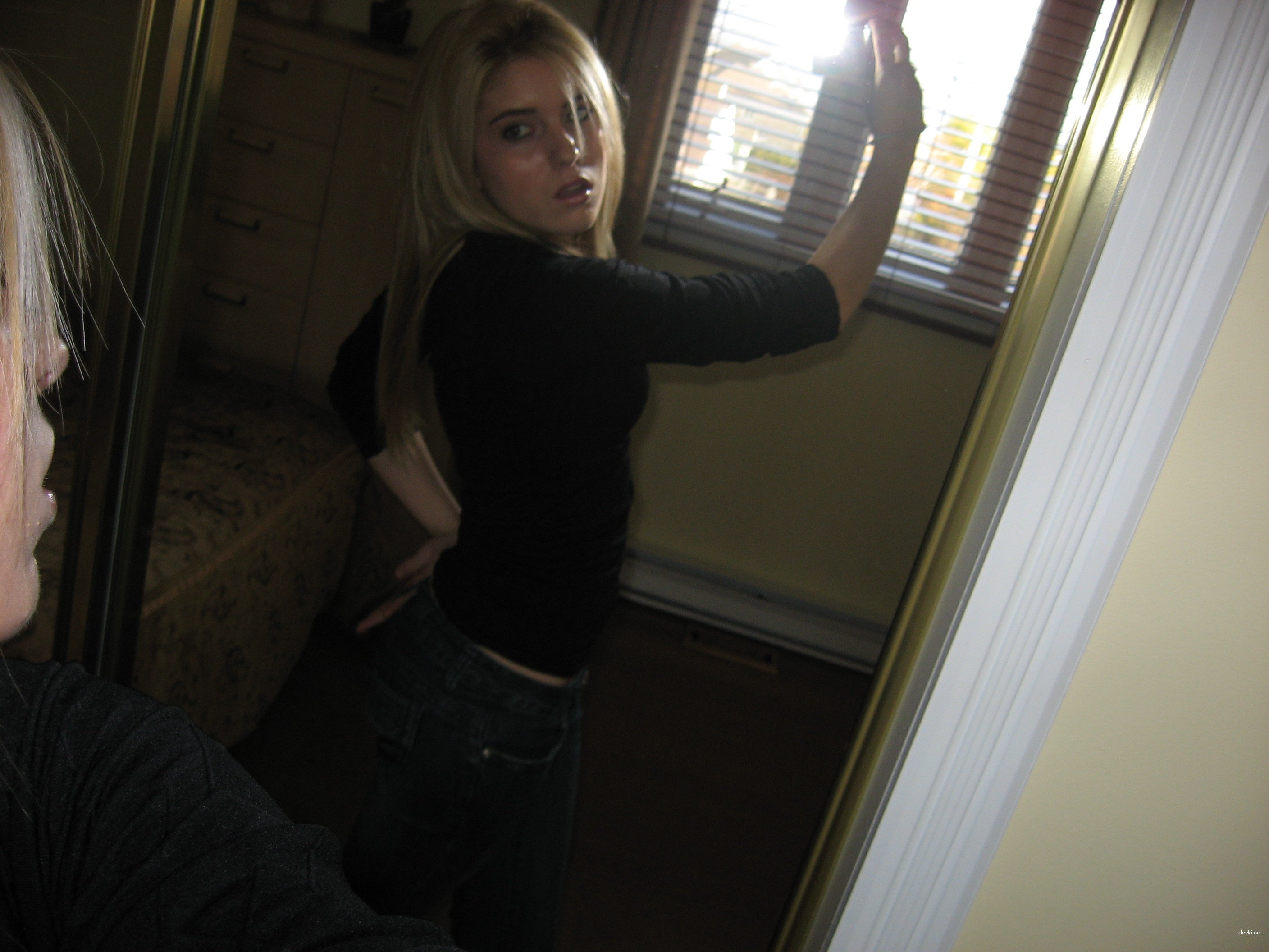 Blonde Babe Sucking Cock - Explicit Amateur Porn Pic