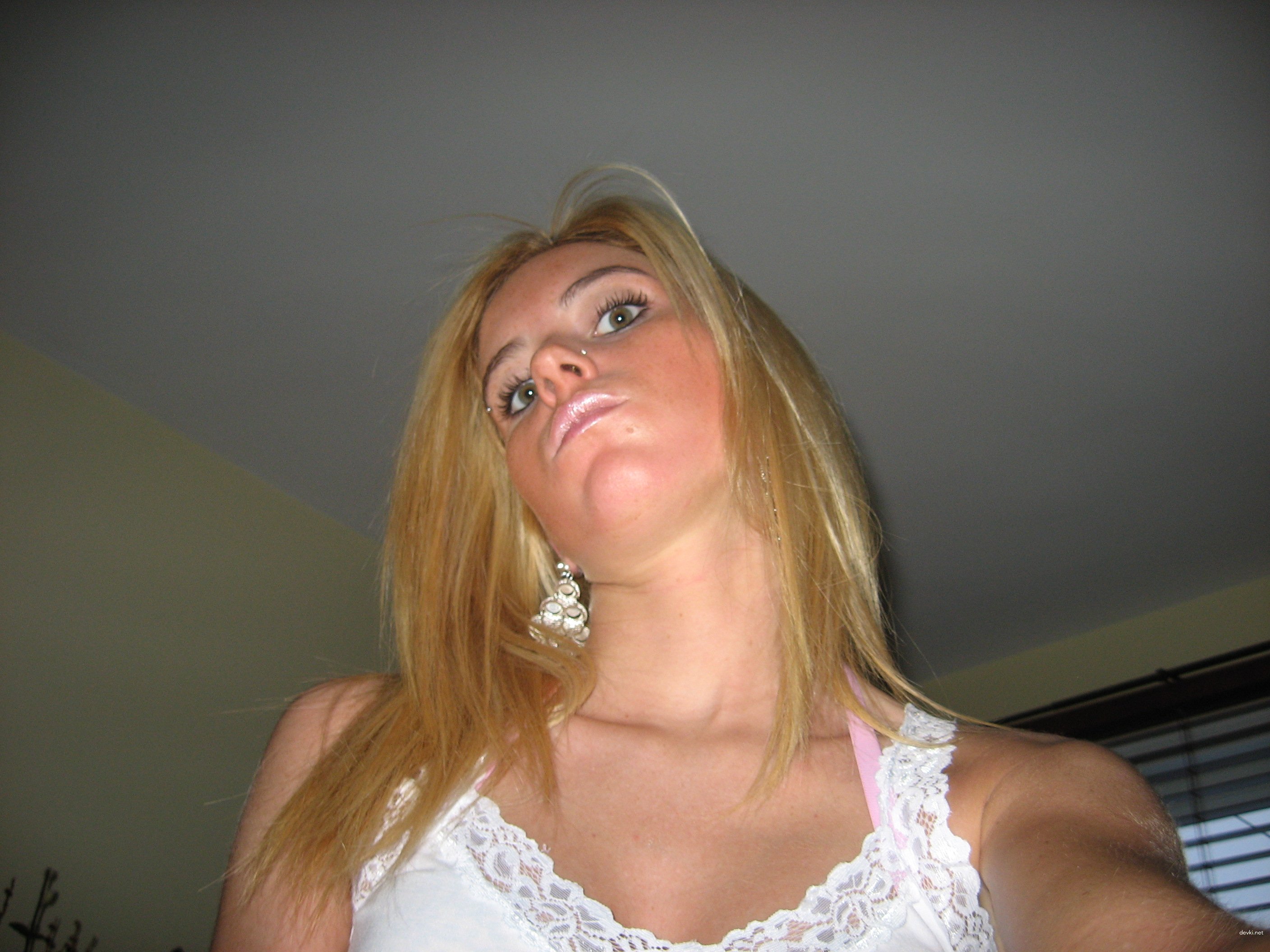 Blonde Babe Sucking Cock - Explicit Amateur Porn Pic