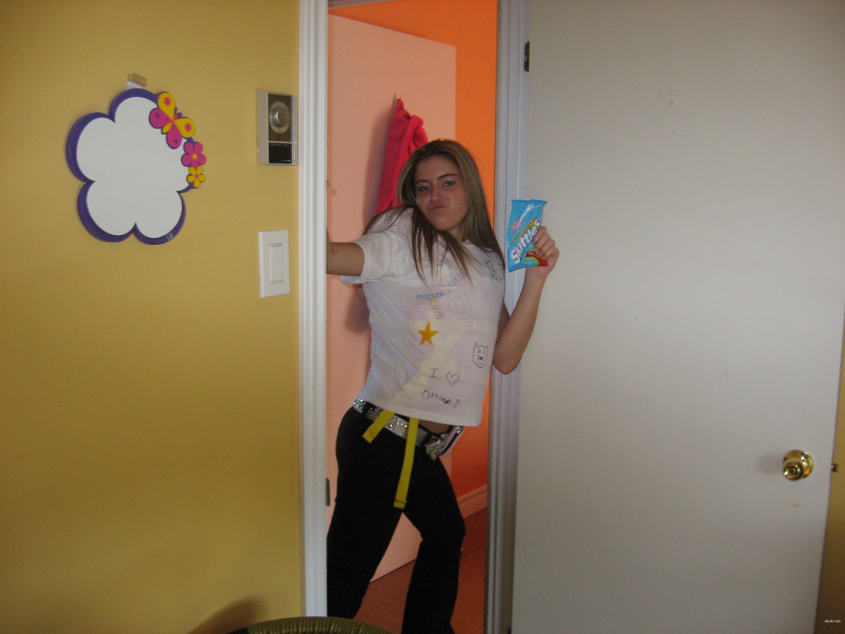 Blonde Babe Sucking Cock - Explicit Amateur Porn Pic