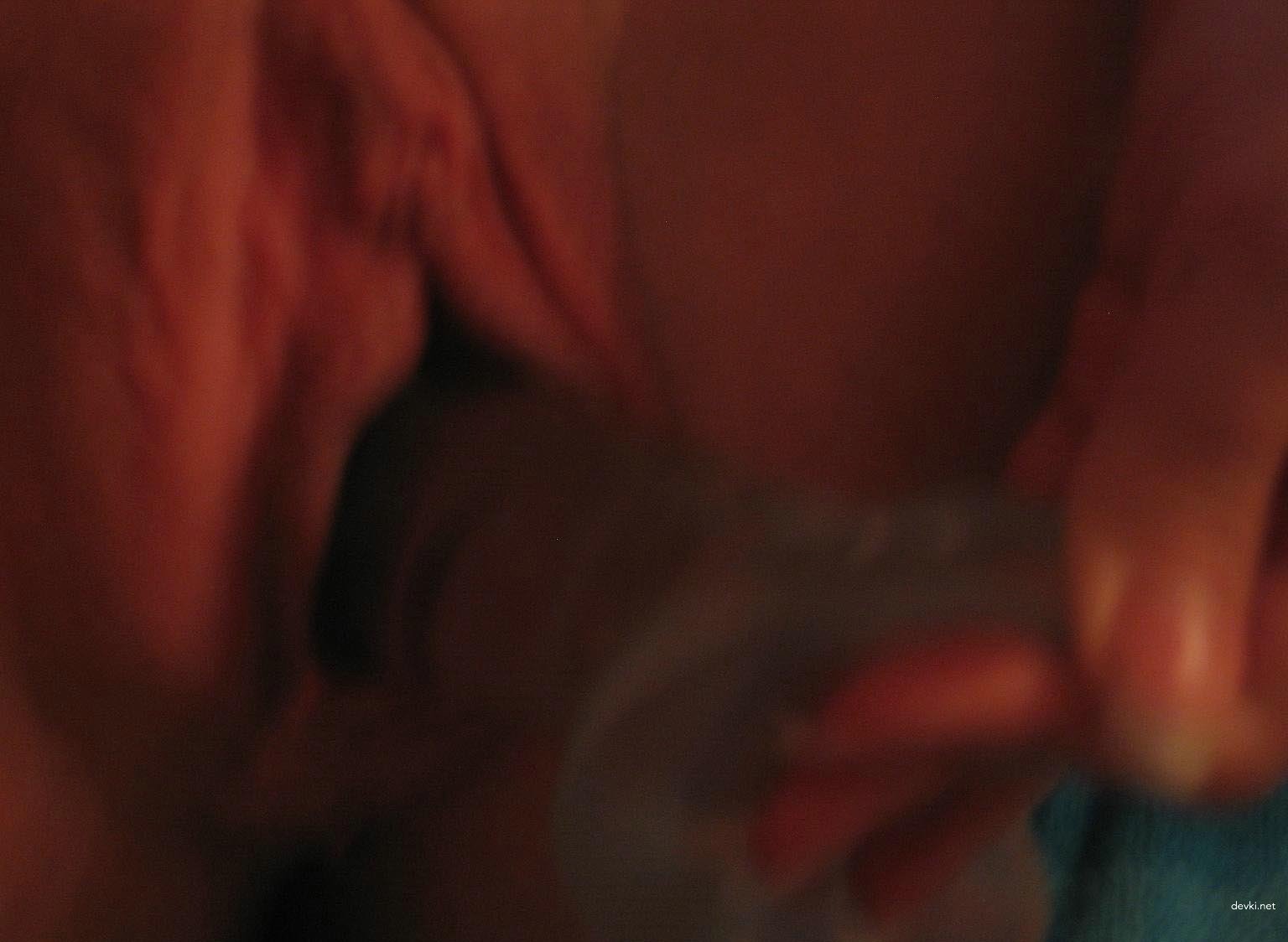 Hot Naked American Amateur Exposed in Explicit Porn Photos