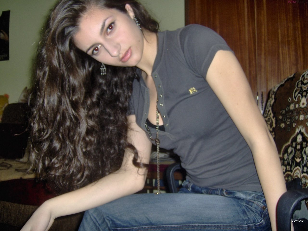 Naked Caucasian Girl Amateur Photo - Explicit Nude Russian Teen Model