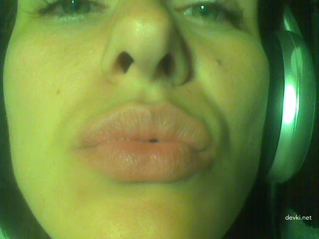 Naked Woman Masturbating Pussy - Amateur Porn Photo Explicit Content