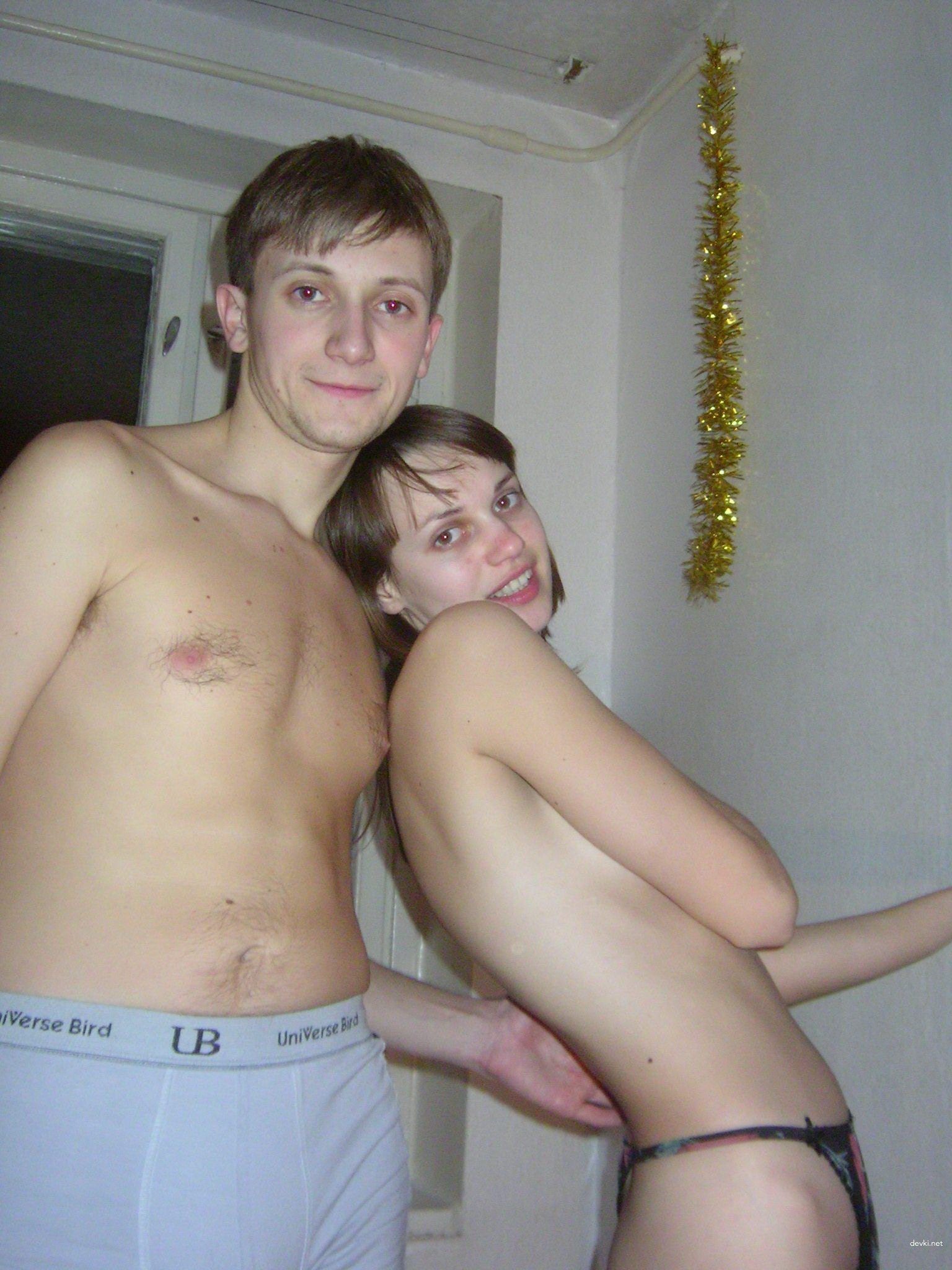Wild Drunk Girls Party: Explicit Amateur Photos