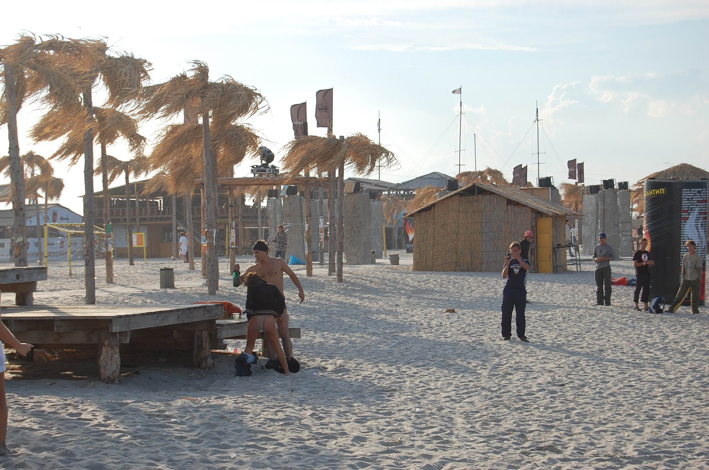 Public Sex Amateur Porn Pics: Explicit Outdoor Fucking