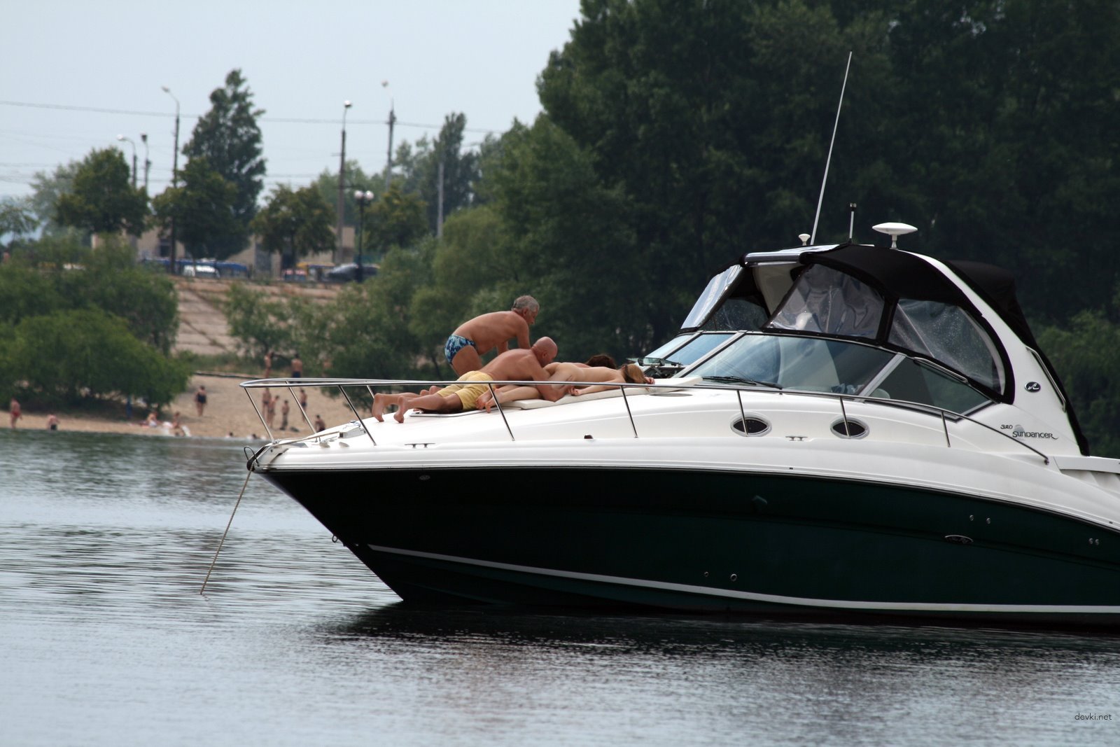 Public Sex Amateur Porn Pics: Explicit Outdoor Fucking