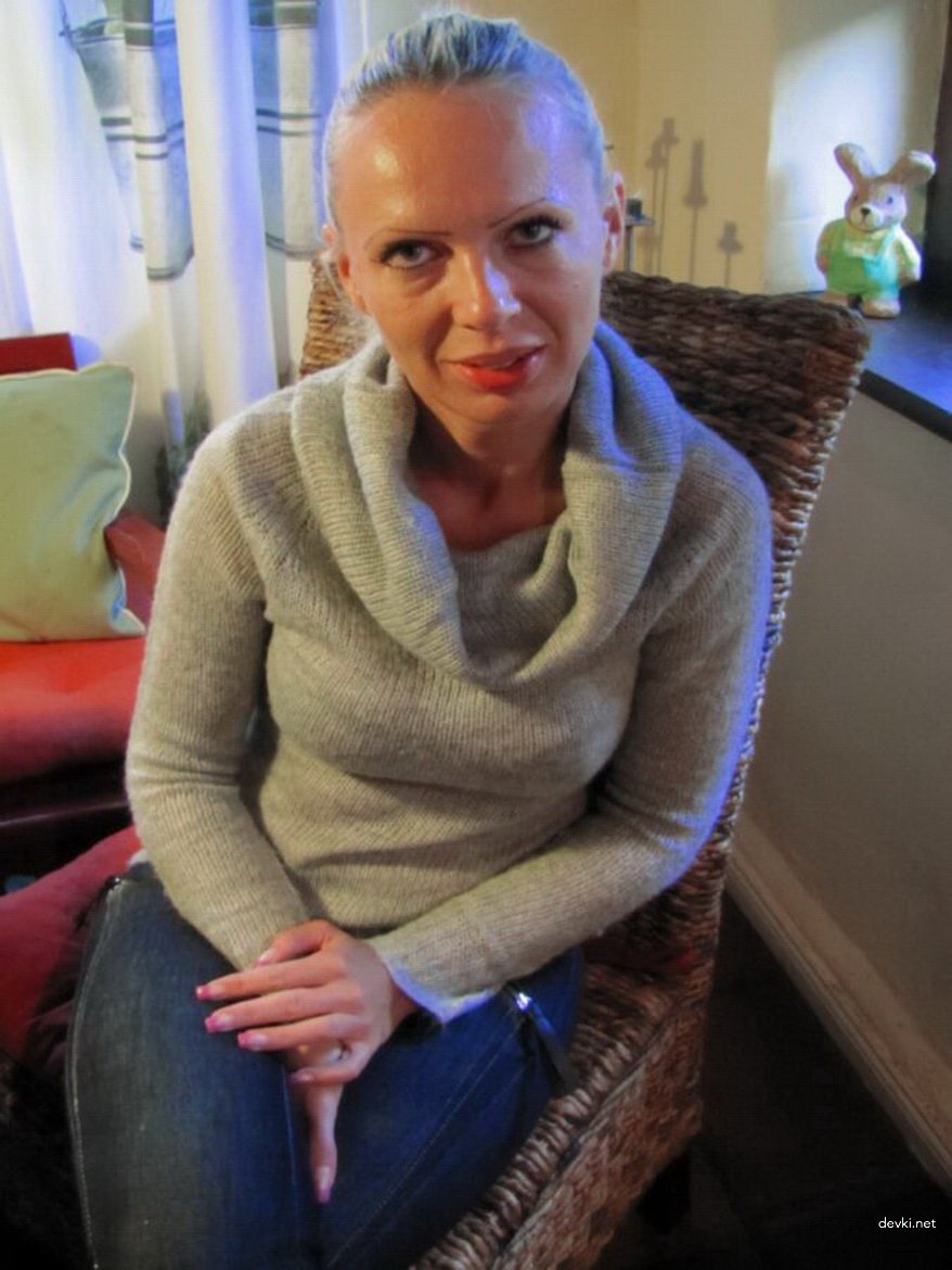 Amateur Girlfriend Deepthroats Cock - Explicit Blowjob Photo