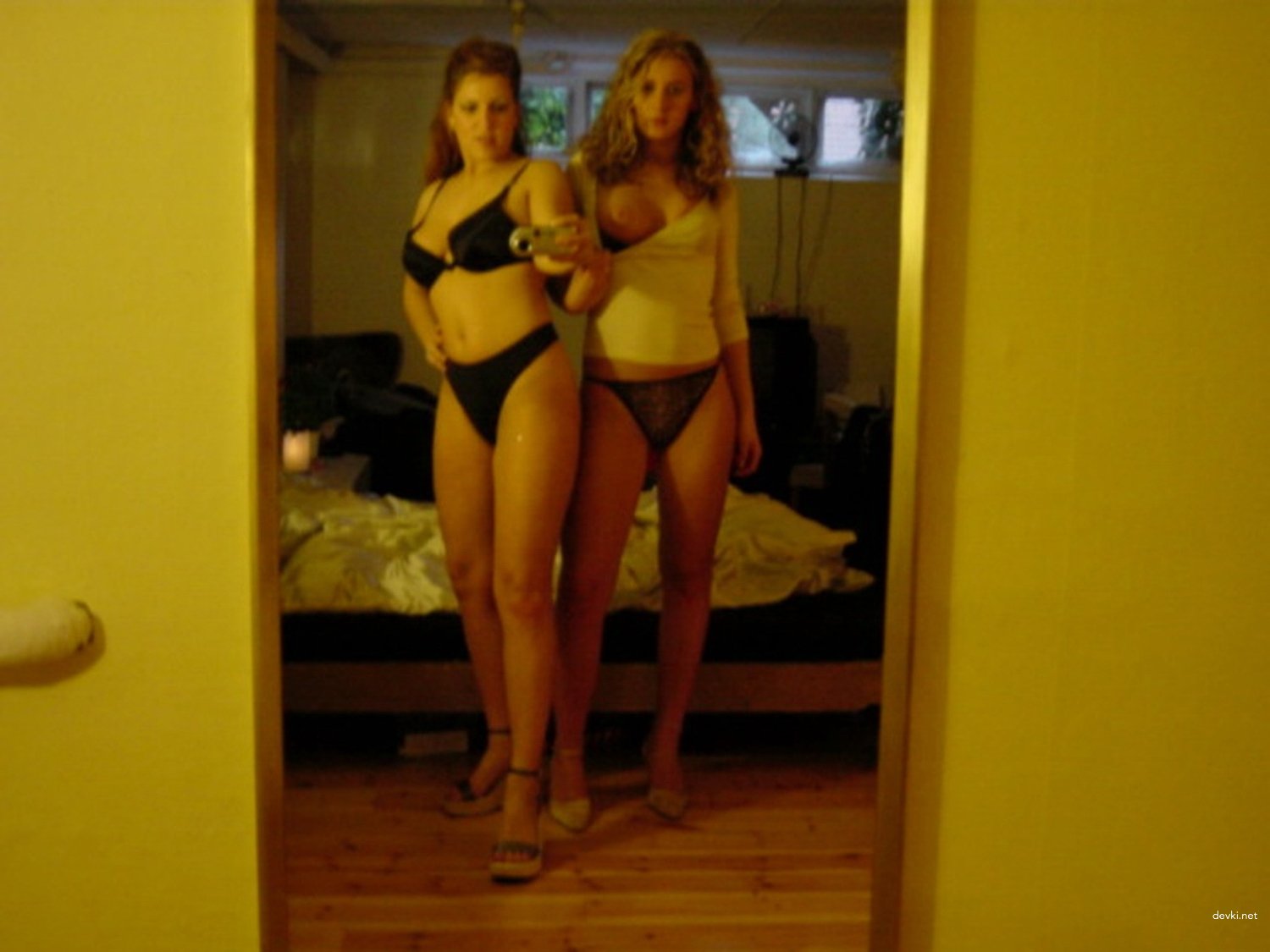 Hot Amateur Babes in Explicit Sexual Photoshoot