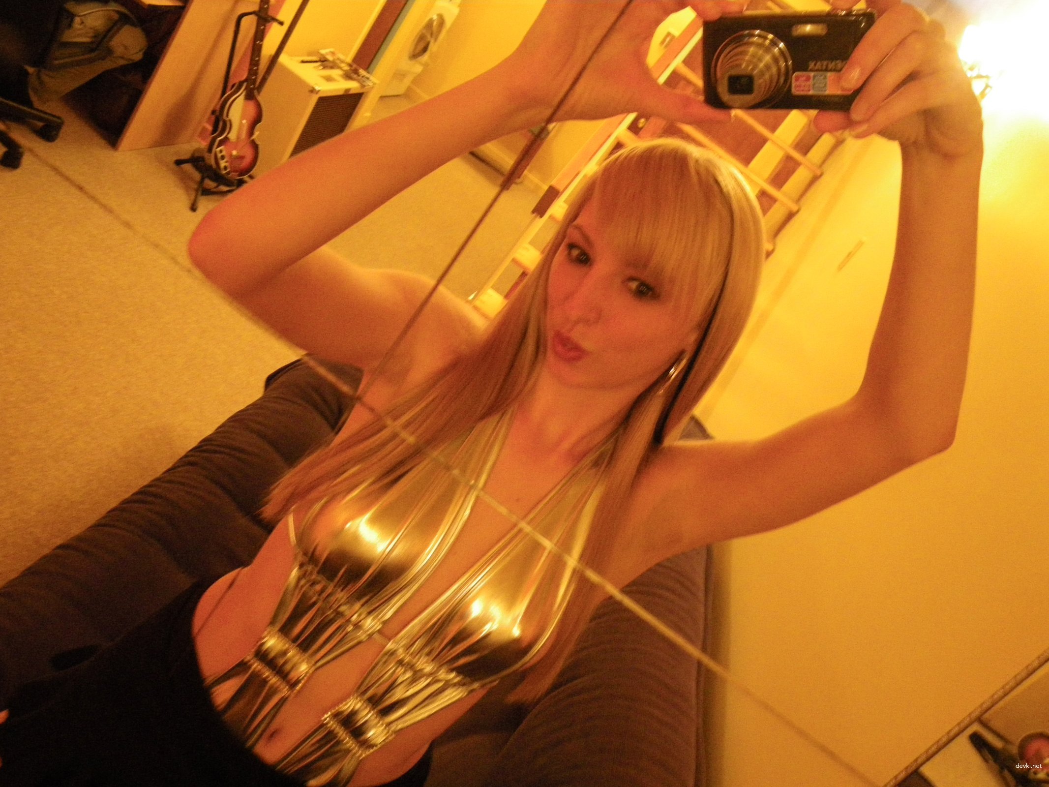 Explicit Blonde Amateur Girl Naked: Hot Photos