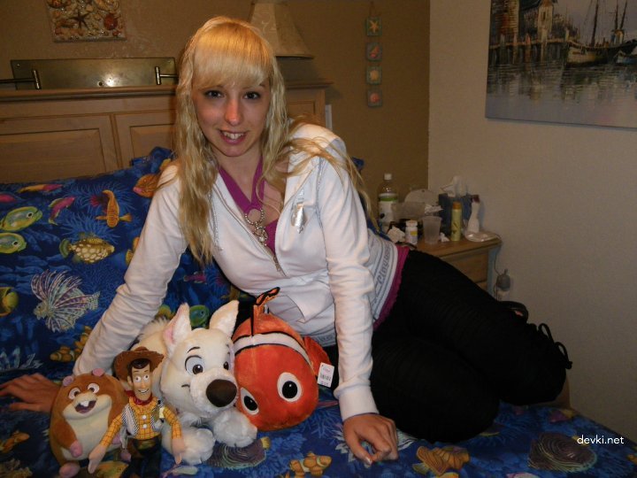 Explicit Blonde Amateur Girl Naked: Hot Photos