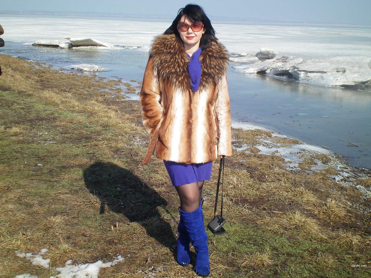 Russian Girl Enjoys Hardcore Gangbang: Amateur Porn Photo