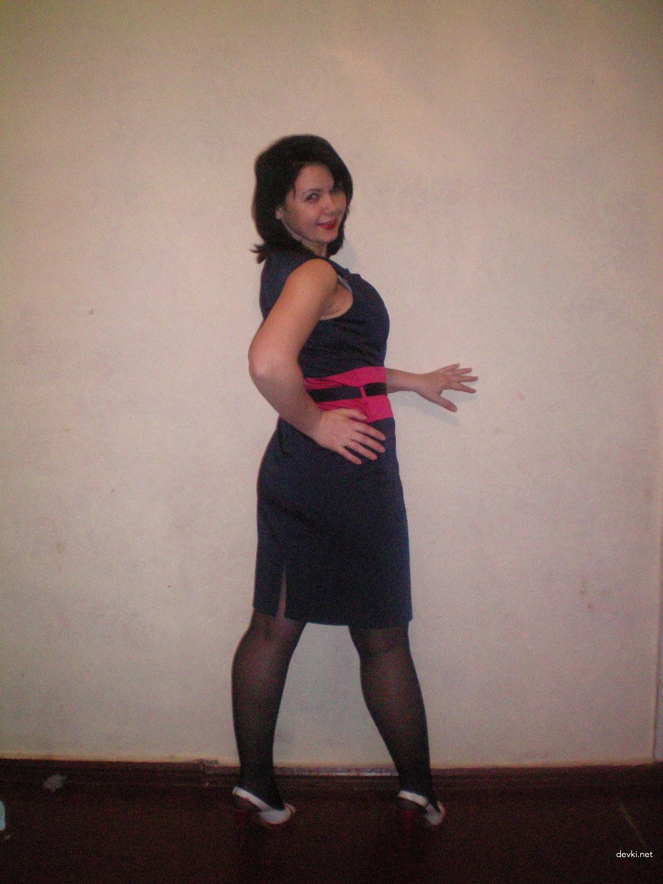 Russian Girl Enjoys Hardcore Gangbang: Amateur Porn Photo