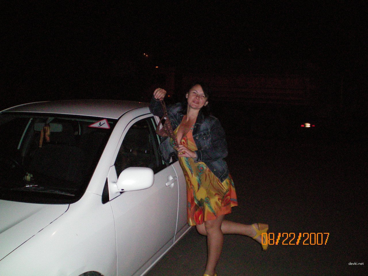 Russian Girl Enjoys Hardcore Gangbang: Amateur Porn Photo