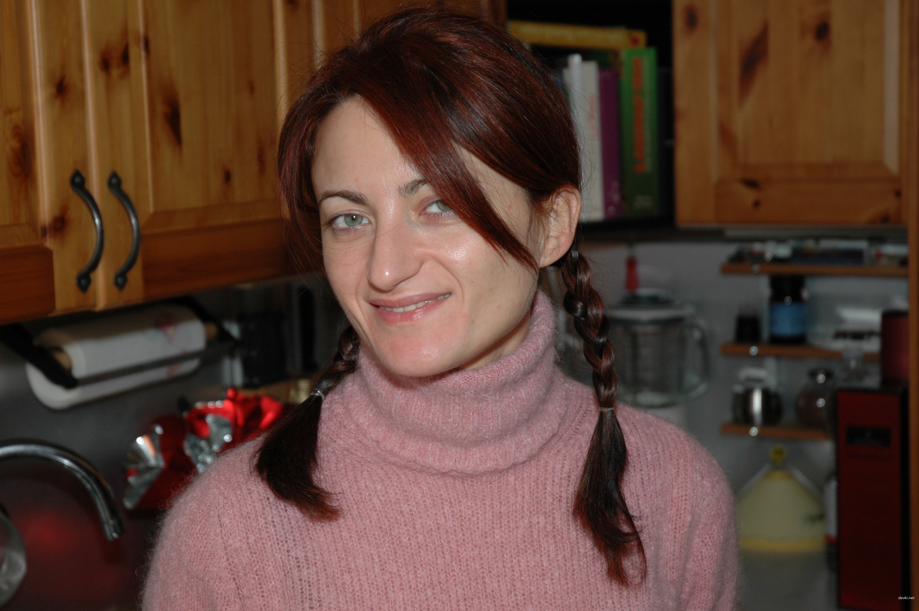 Hot Amateur Friend's Sexual Life Exposed in Explicit Porn Photos