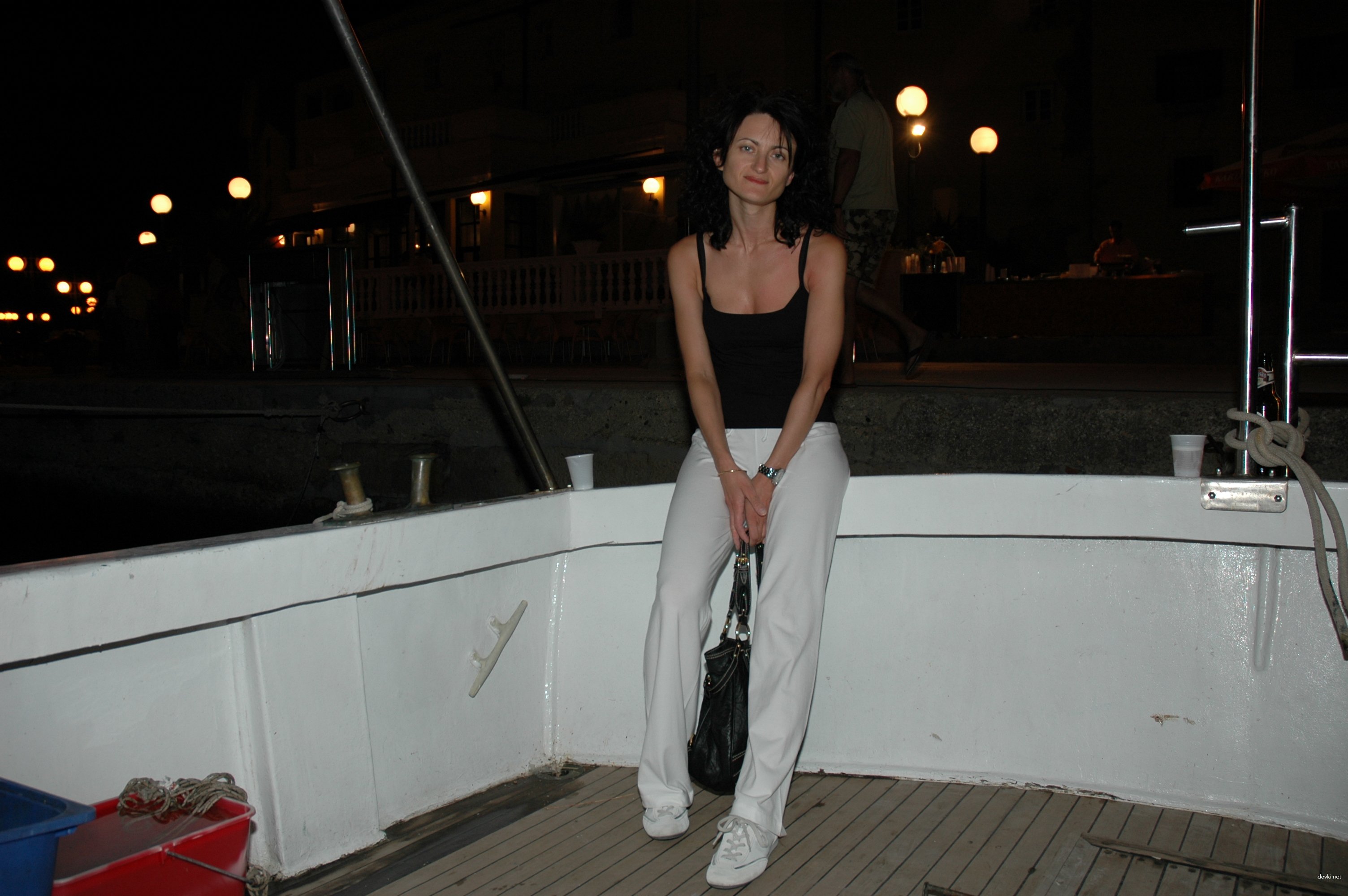 Hot Amateur Friend's Sexual Life Exposed in Explicit Porn Photos