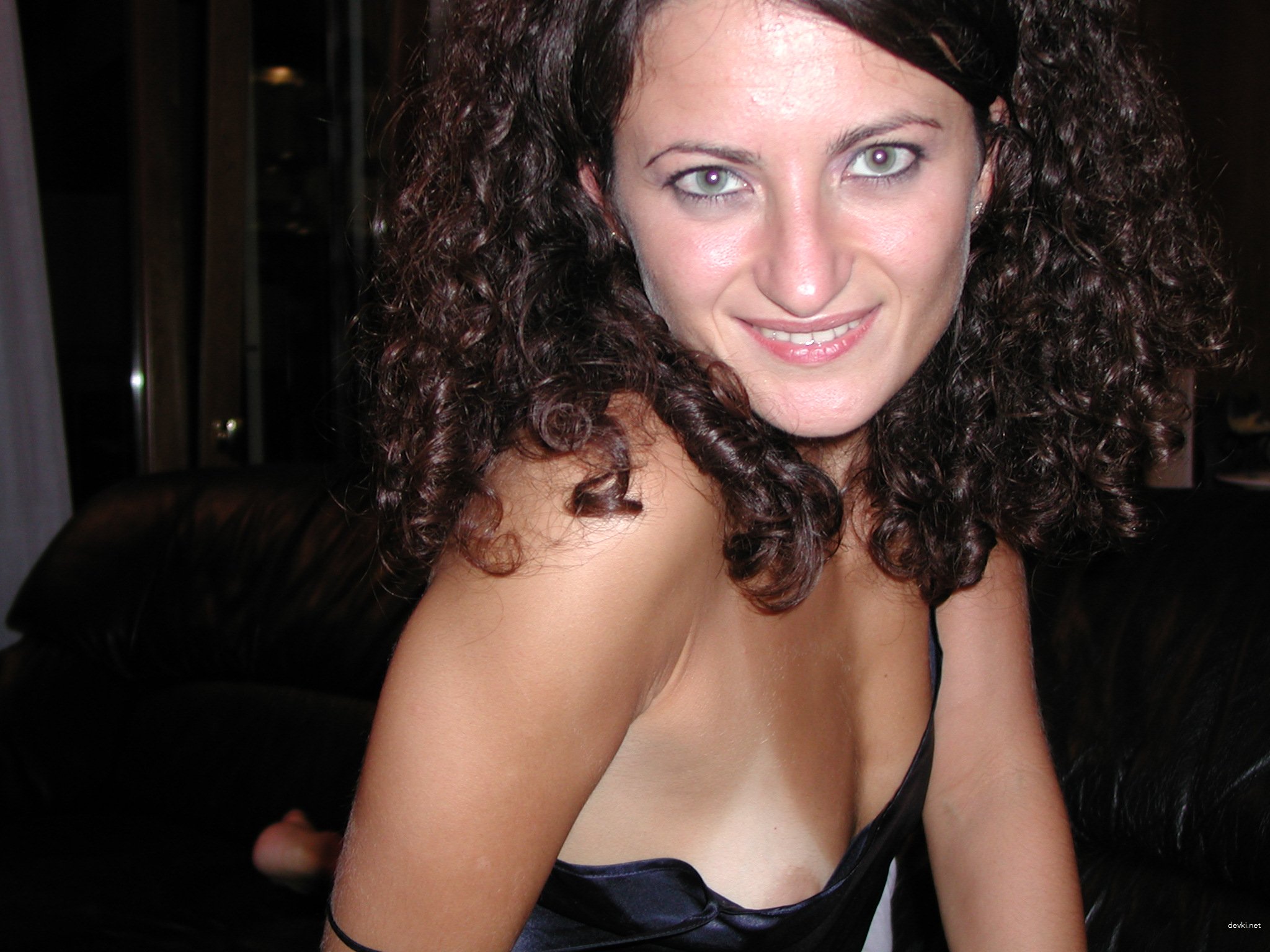 Hot Amateur Friend's Sexual Life Exposed in Explicit Porn Photos