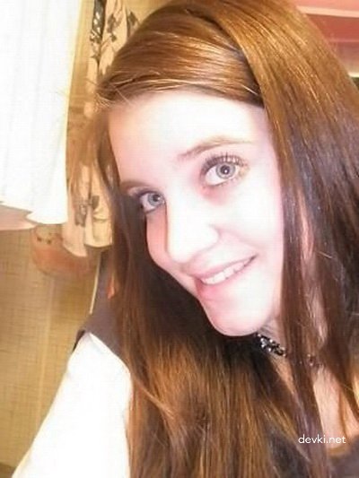 Explicit Graduation Amateur Porn Photos - Sexy Schoolgirl Gets Naughty