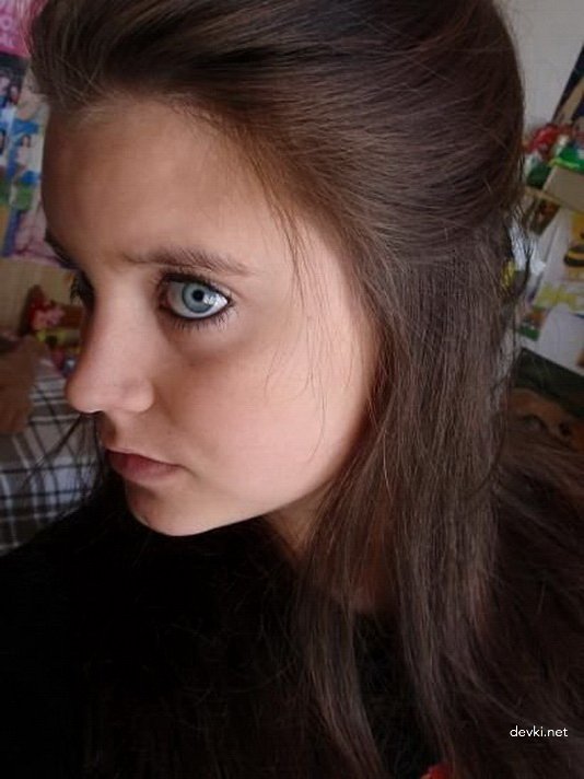 Explicit Graduation Amateur Porn Photos - Sexy Schoolgirl Gets Naughty