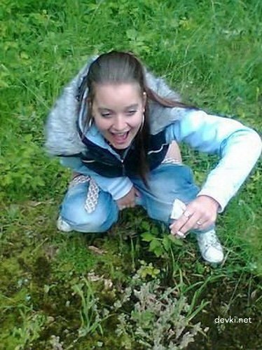 Explicit Graduation Amateur Porn Photos - Sexy Schoolgirl Gets Naughty